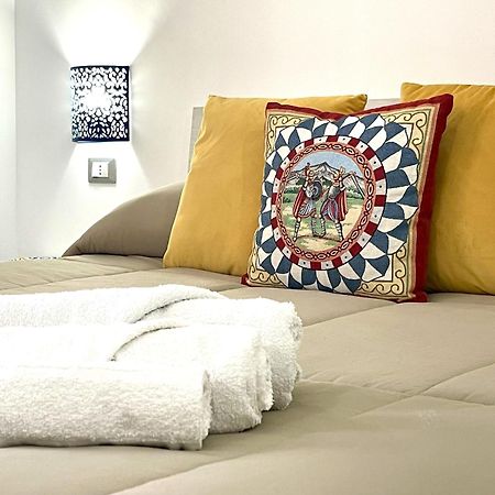 I Mori - Holiday Rooms Lascari Dış mekan fotoğraf
