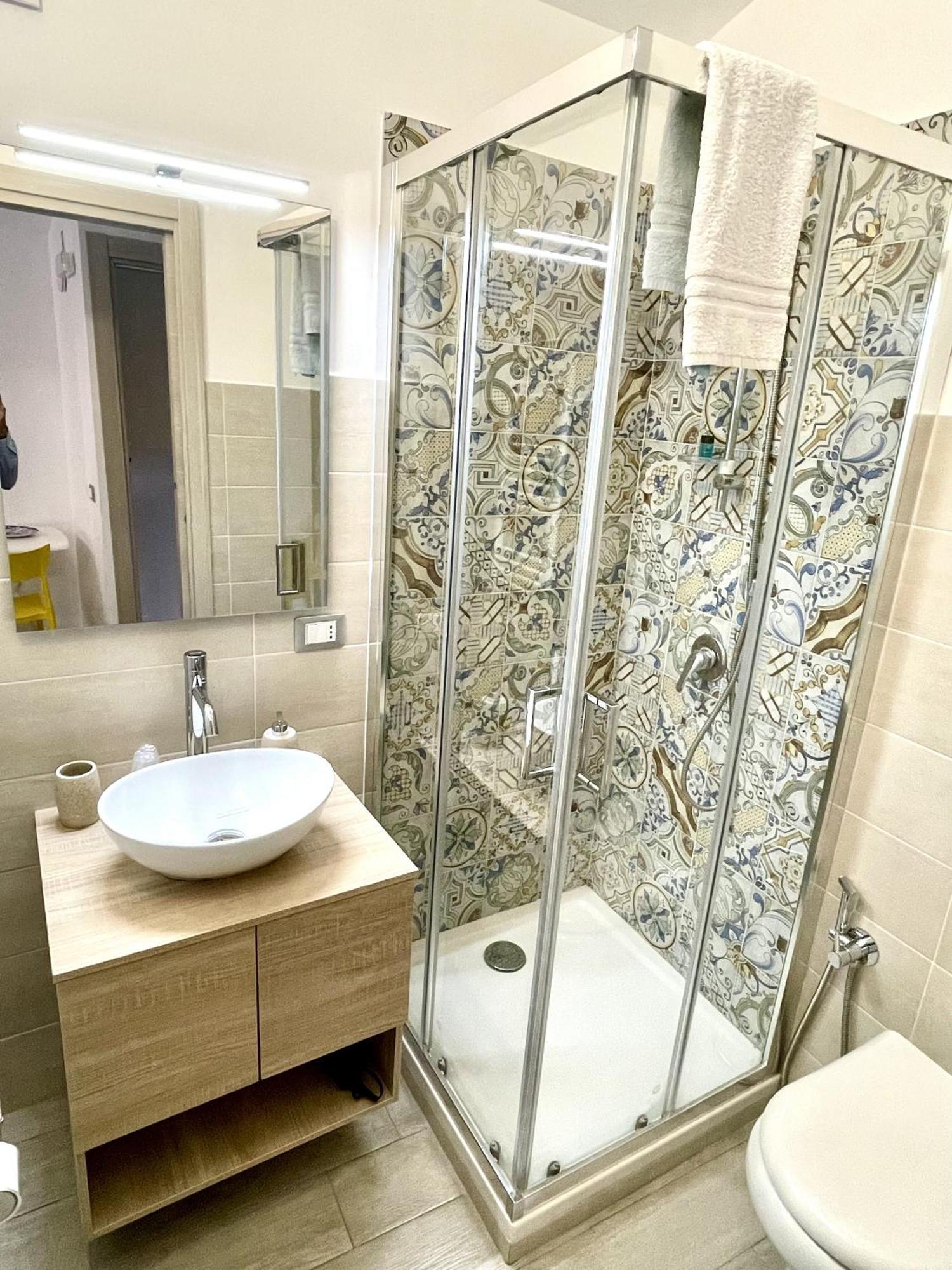 I Mori - Holiday Rooms Lascari Dış mekan fotoğraf