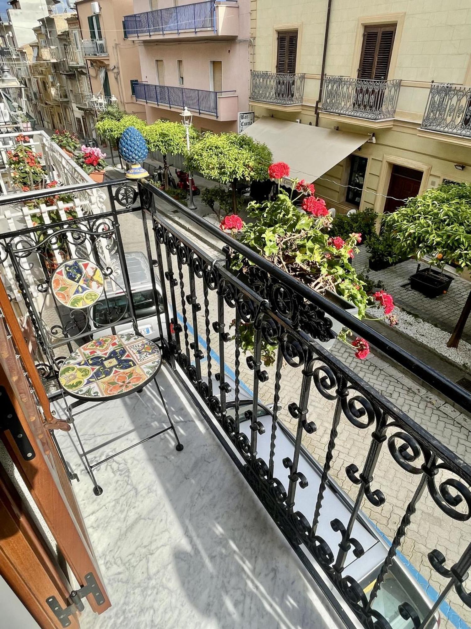 I Mori - Holiday Rooms Lascari Dış mekan fotoğraf